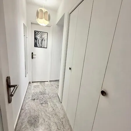 Close To The Sea Sleeps 4 Lejlighed Juan-les-Pins